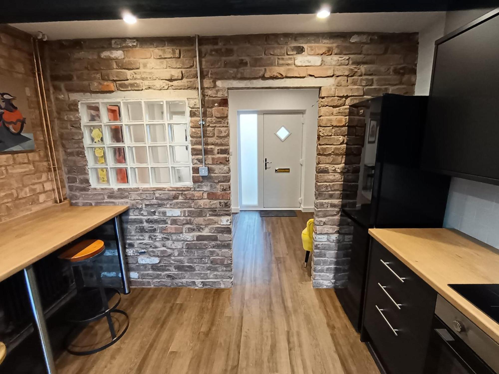 Oasis - 4 Bedroom House Holiday home *